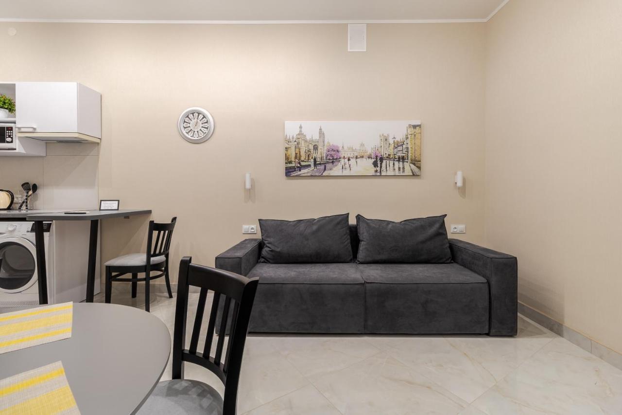 Luxury Flat In Downtown 2 Apartamento Lviv Exterior foto