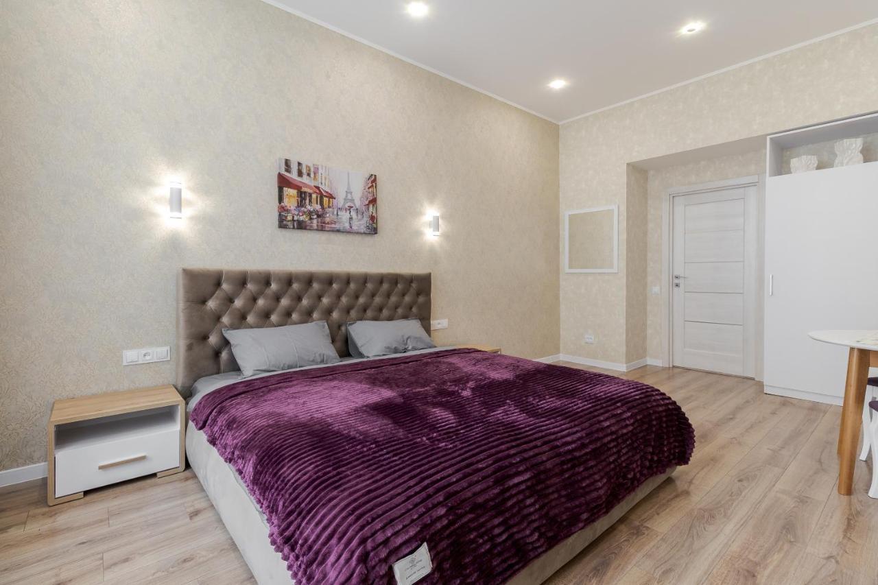 Luxury Flat In Downtown 2 Apartamento Lviv Exterior foto